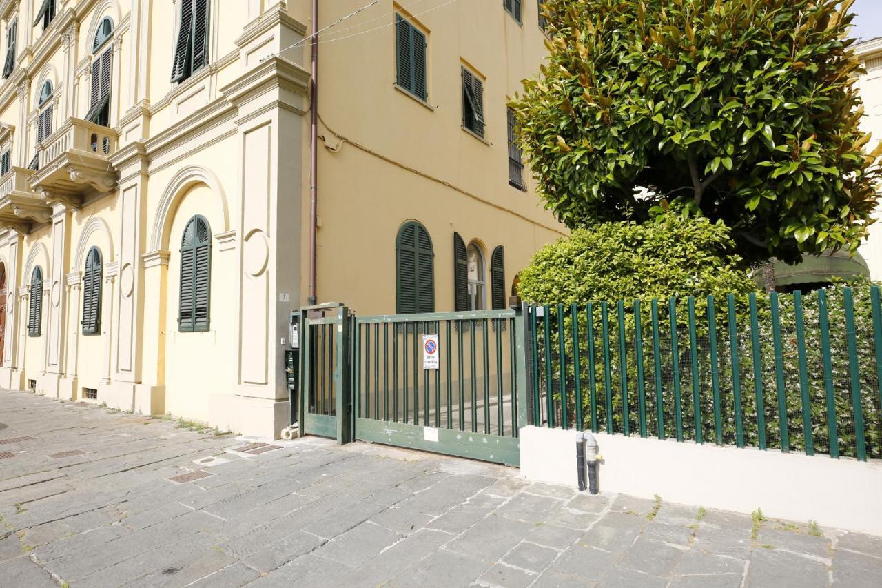 Lungarno Buozzi 7 Apartments بيزا المظهر الخارجي الصورة