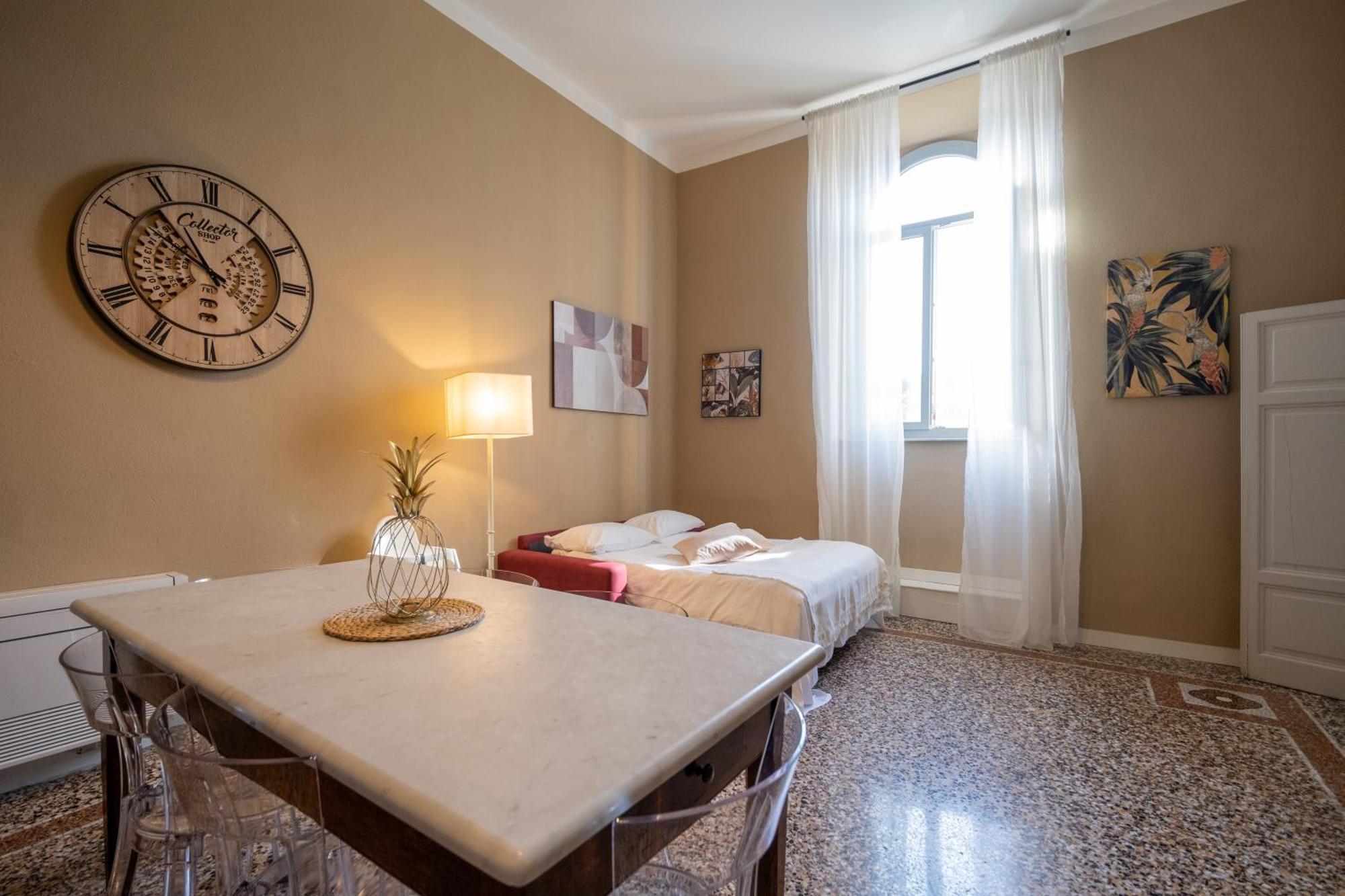Lungarno Buozzi 7 Apartments بيزا المظهر الخارجي الصورة