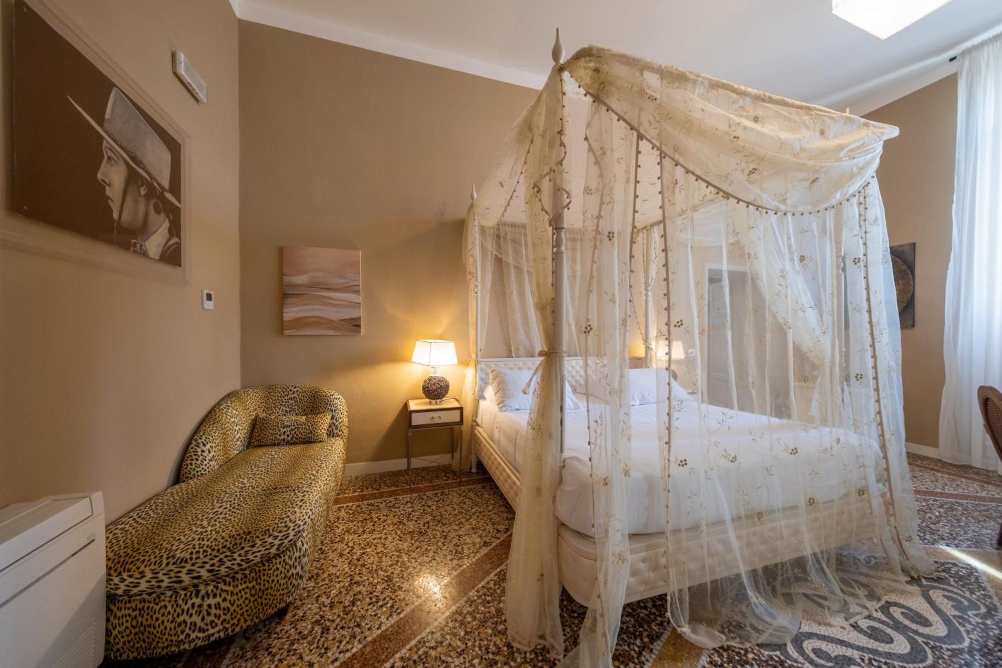 Lungarno Buozzi 7 Apartments بيزا المظهر الخارجي الصورة