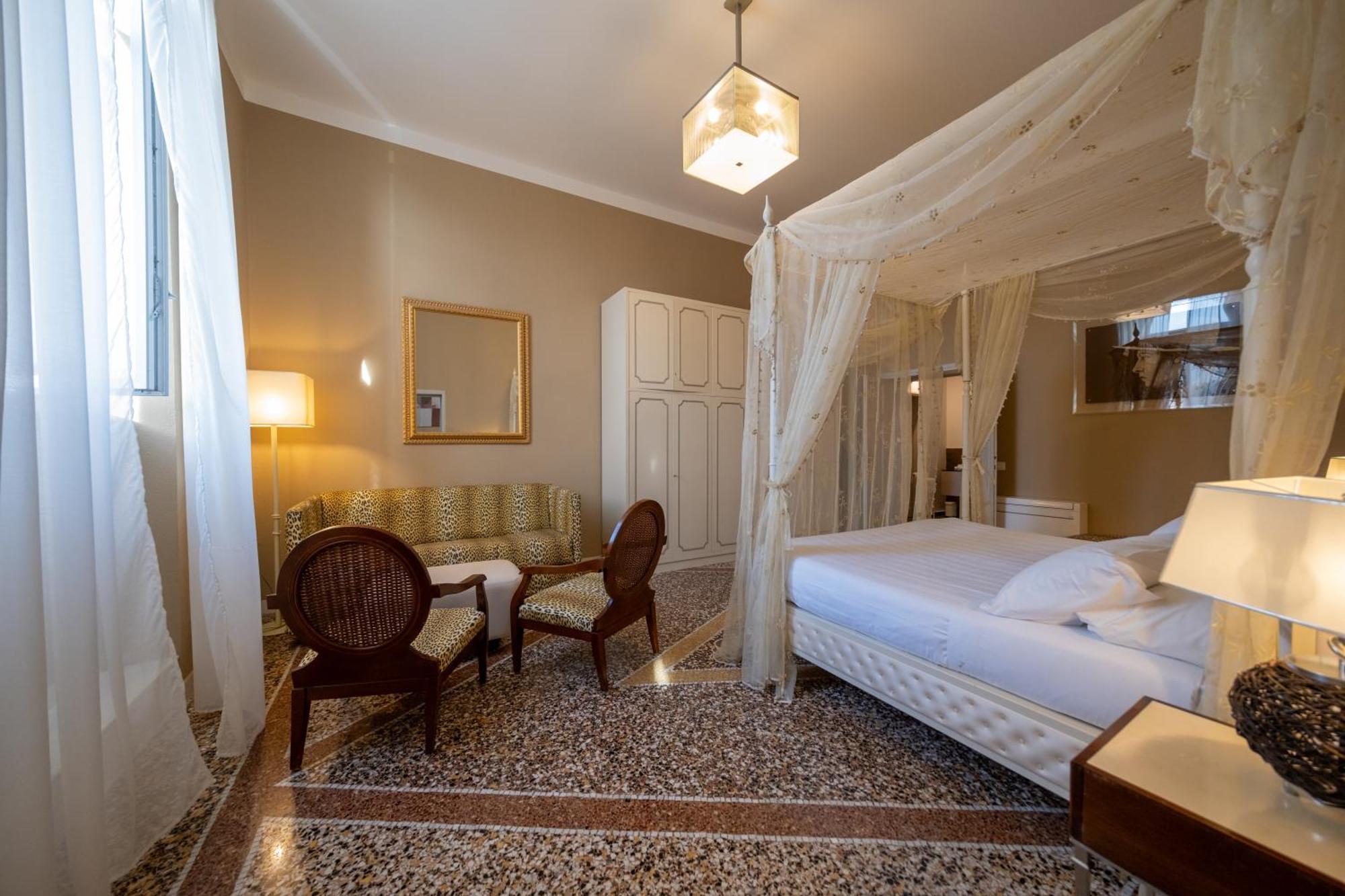 Lungarno Buozzi 7 Apartments بيزا المظهر الخارجي الصورة