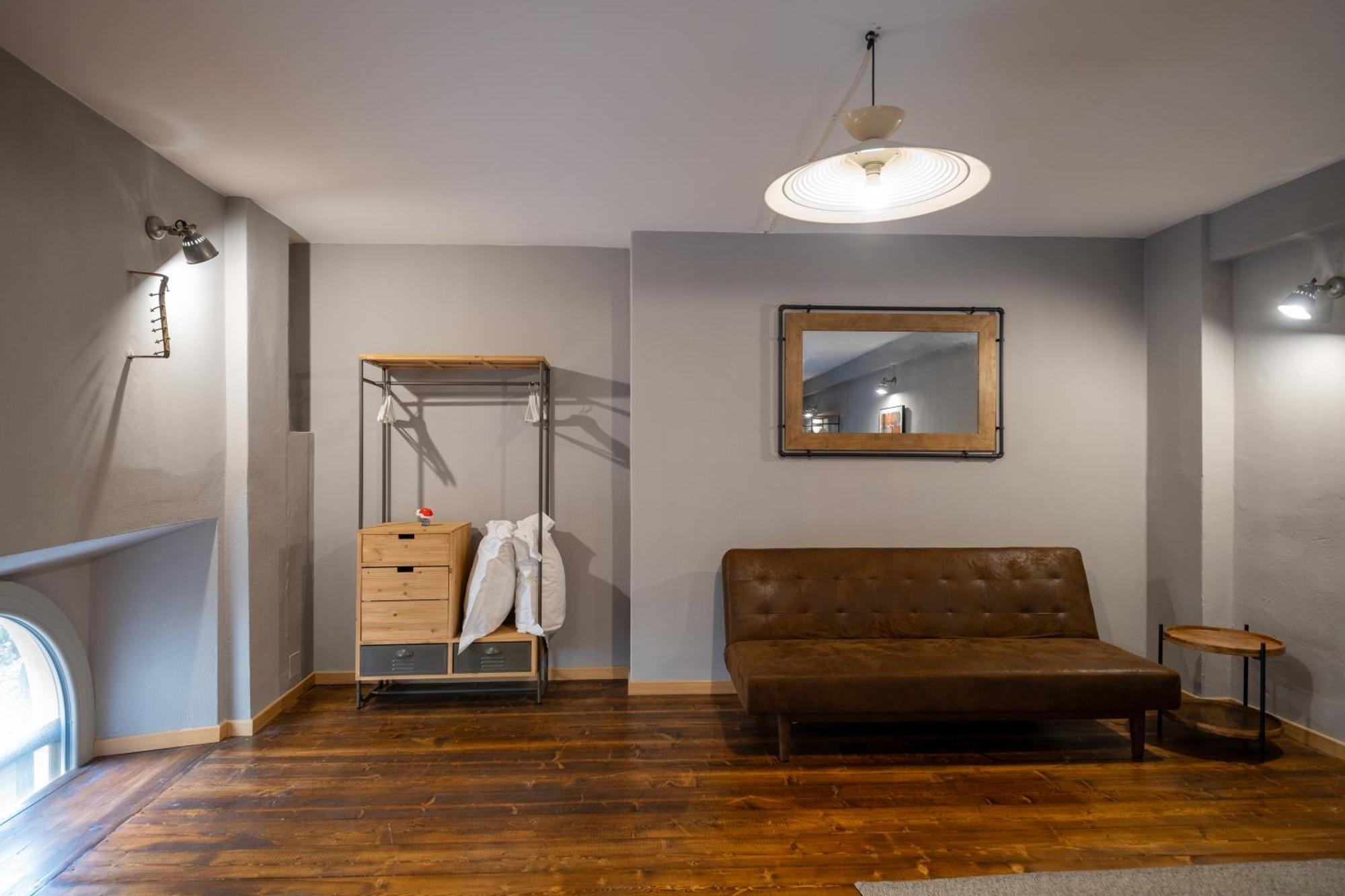 Lungarno Buozzi 7 Apartments بيزا المظهر الخارجي الصورة