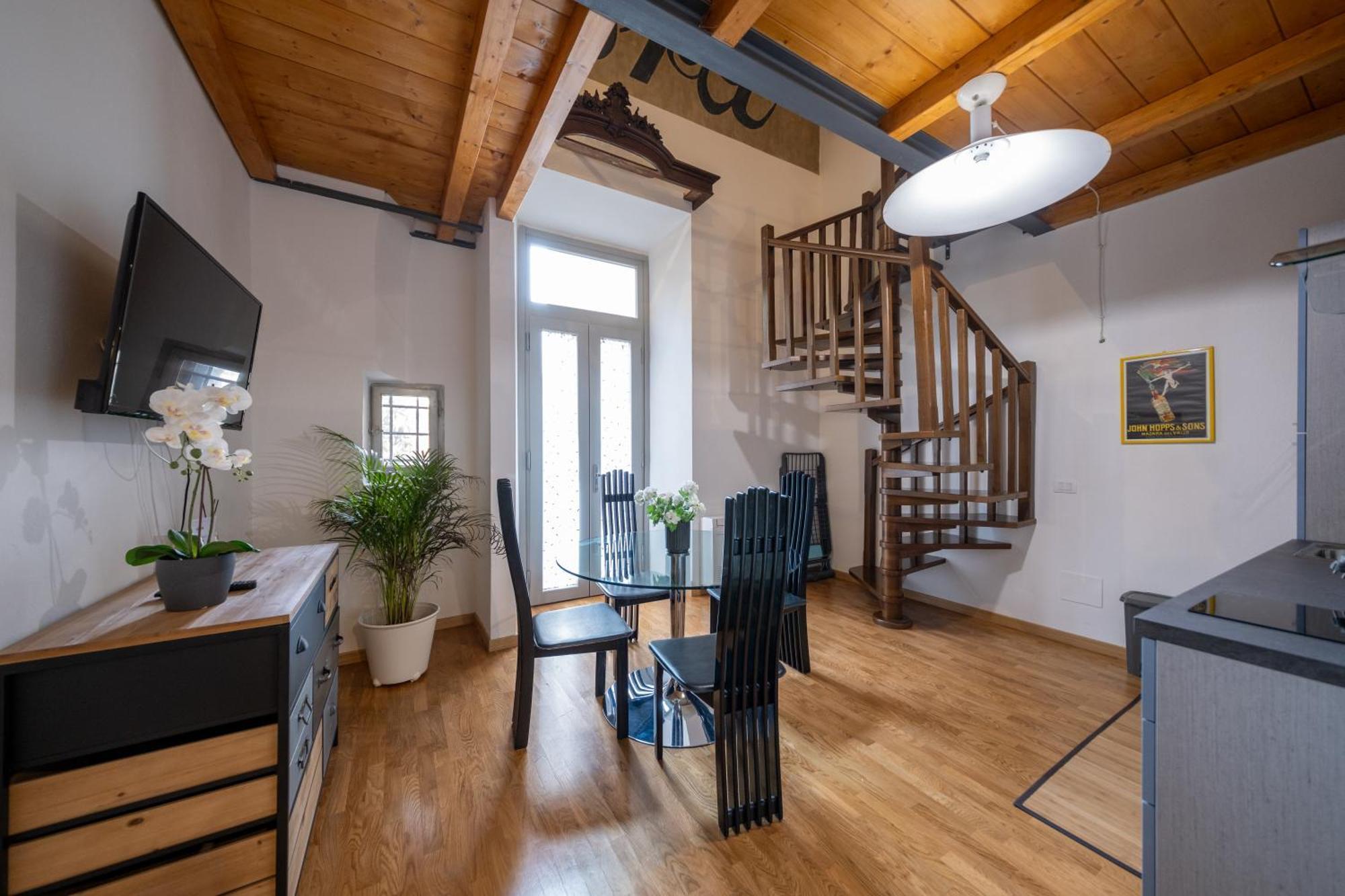 Lungarno Buozzi 7 Apartments بيزا المظهر الخارجي الصورة