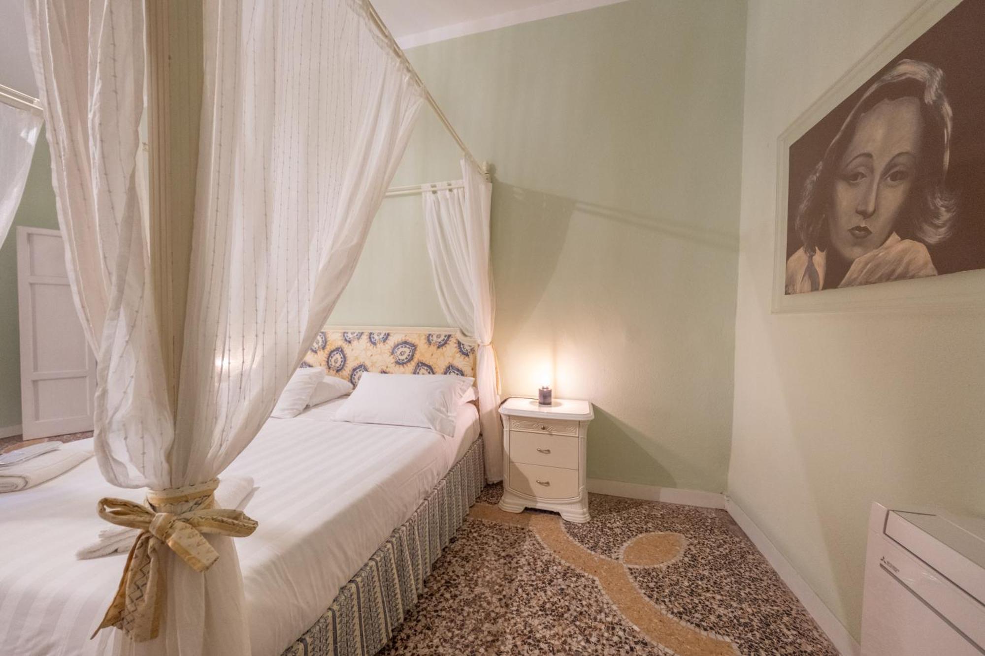 Lungarno Buozzi 7 Apartments بيزا المظهر الخارجي الصورة